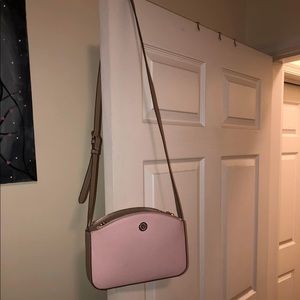 Anne Klein purse. Used-like new!